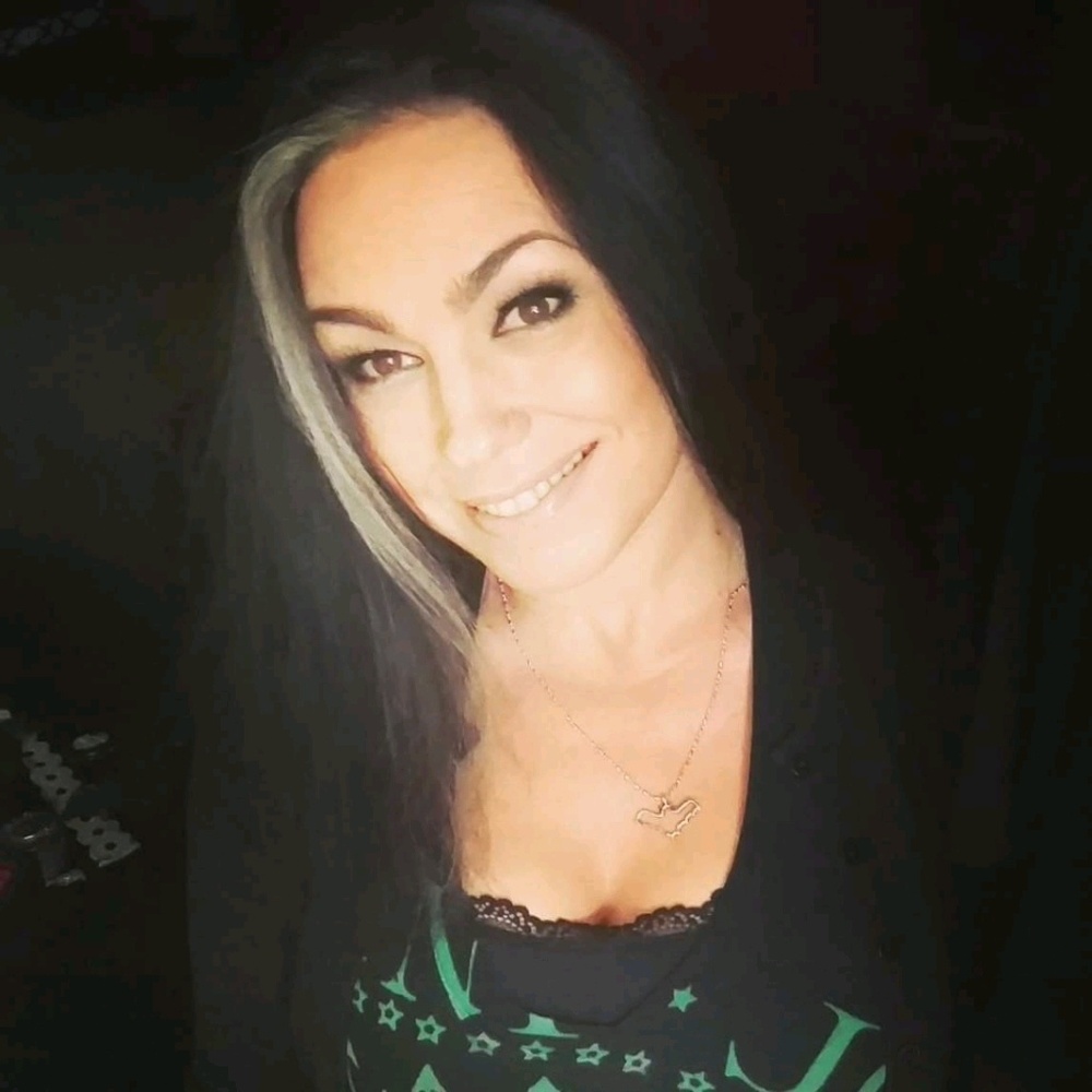 Meet your Posher, Denyse